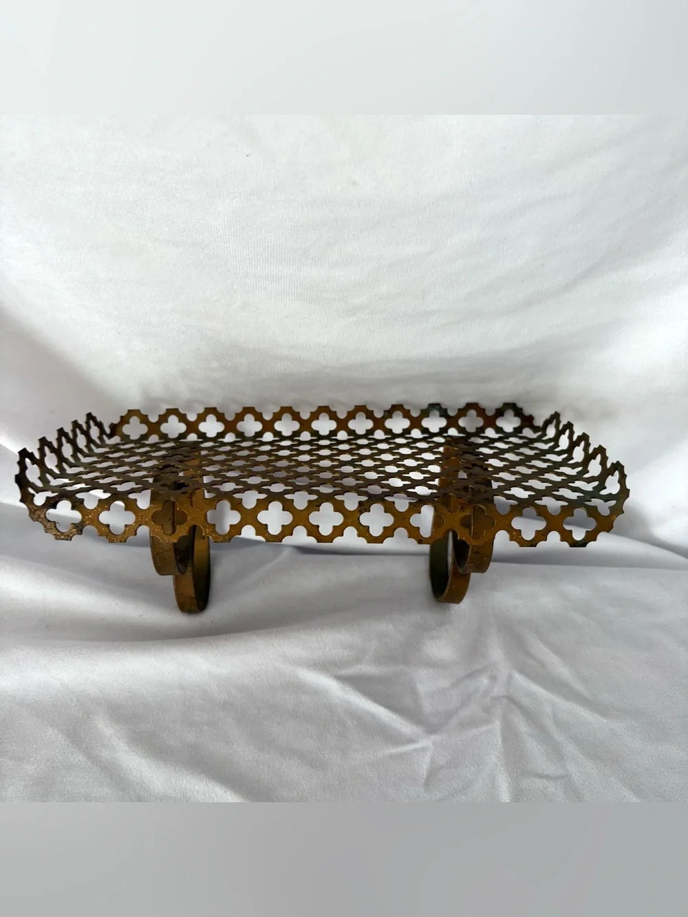 Antique brass clover metal wall shelf home decor mini accent Victorian